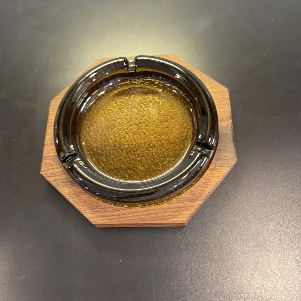 Vintage Amber Glass Ashtray Octagon Wood Base  Cigar /‎ Cigarette